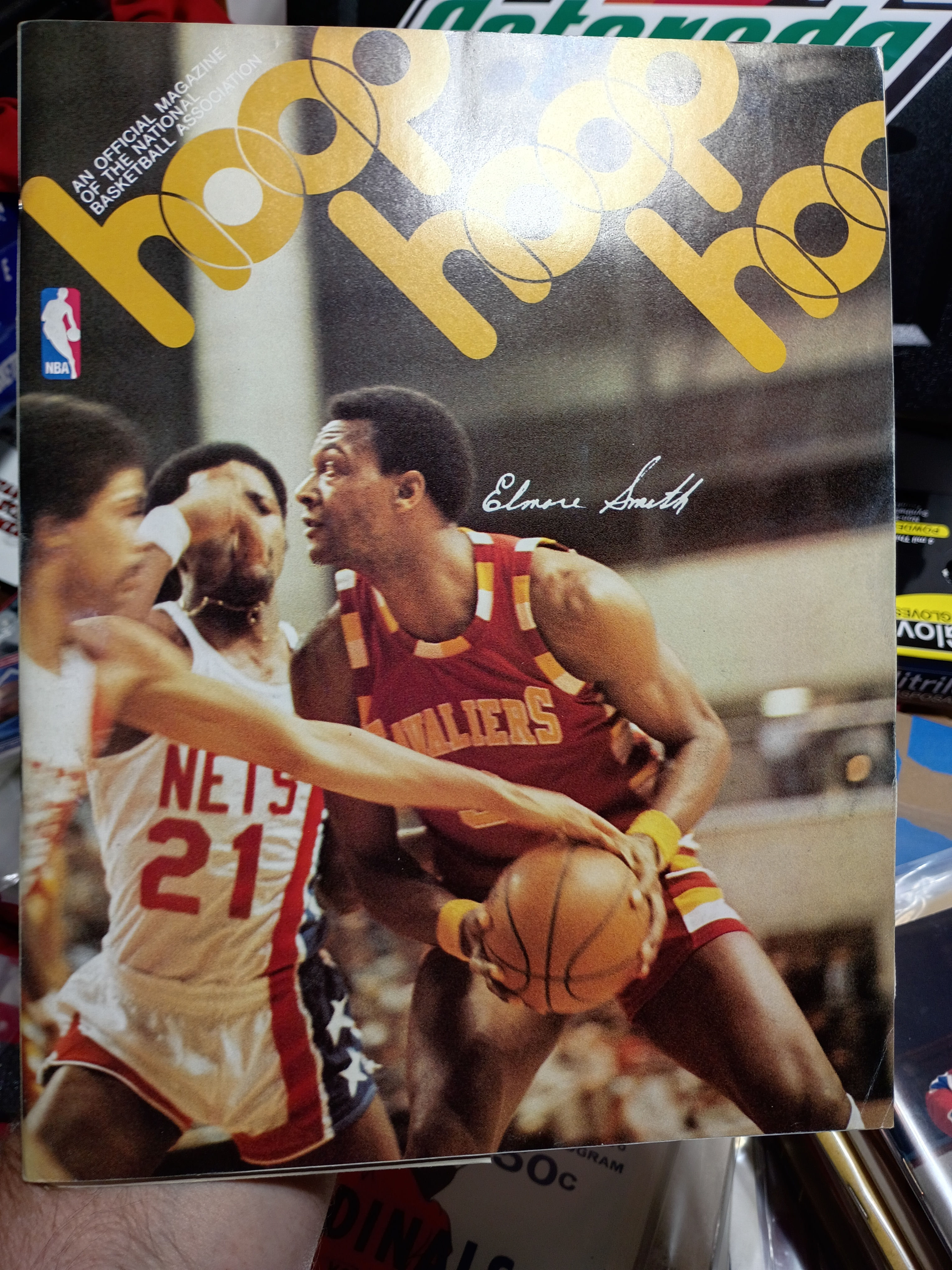 1979-80 NBA Hoop Magazine Chicago Bulls Program with Dr. J Spalding Comic