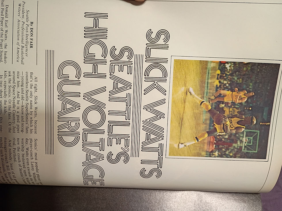 Thumbnail: 1976 Chicago Bulls GameDay Program - Dave Cowens Cover