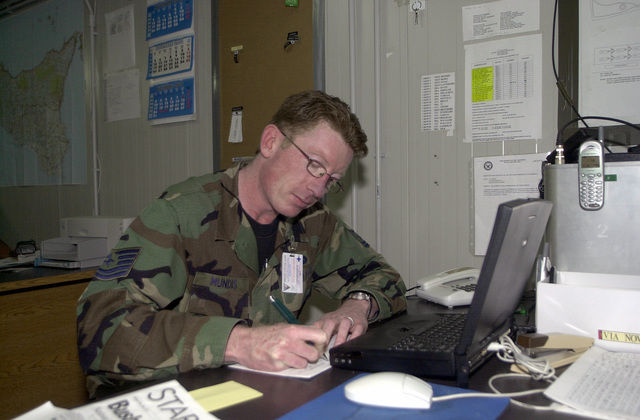 technical-sergeant-rob-mundis-usaf-deplo