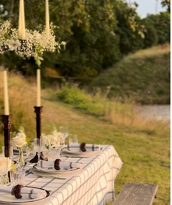 Vintage, pre loved tablescape design
