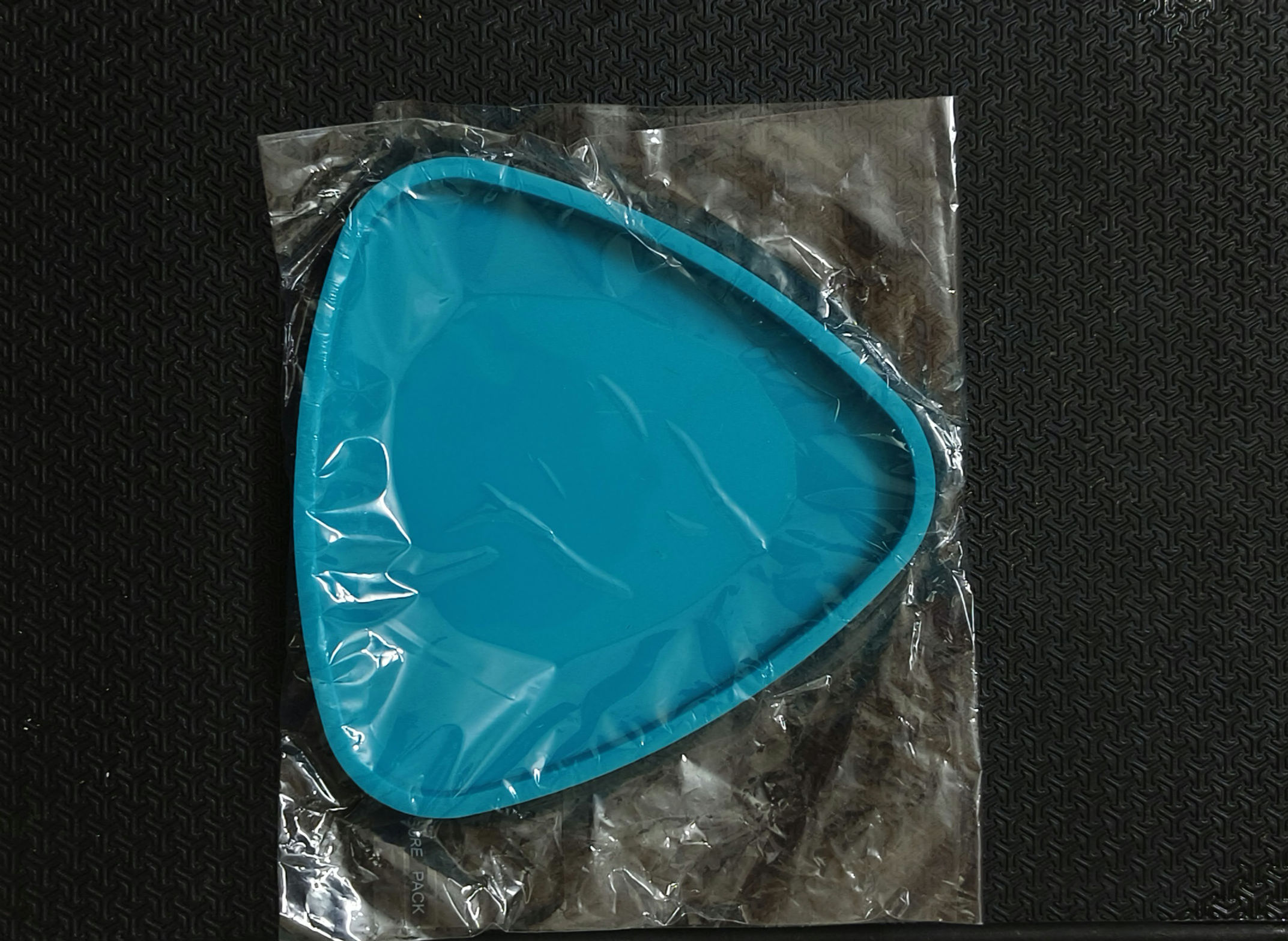 Triangle coaster mold 