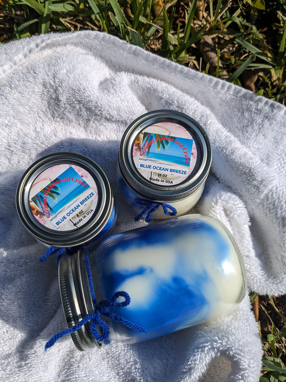 Thumbnail: Blue Ocean Breeze Scented Candle