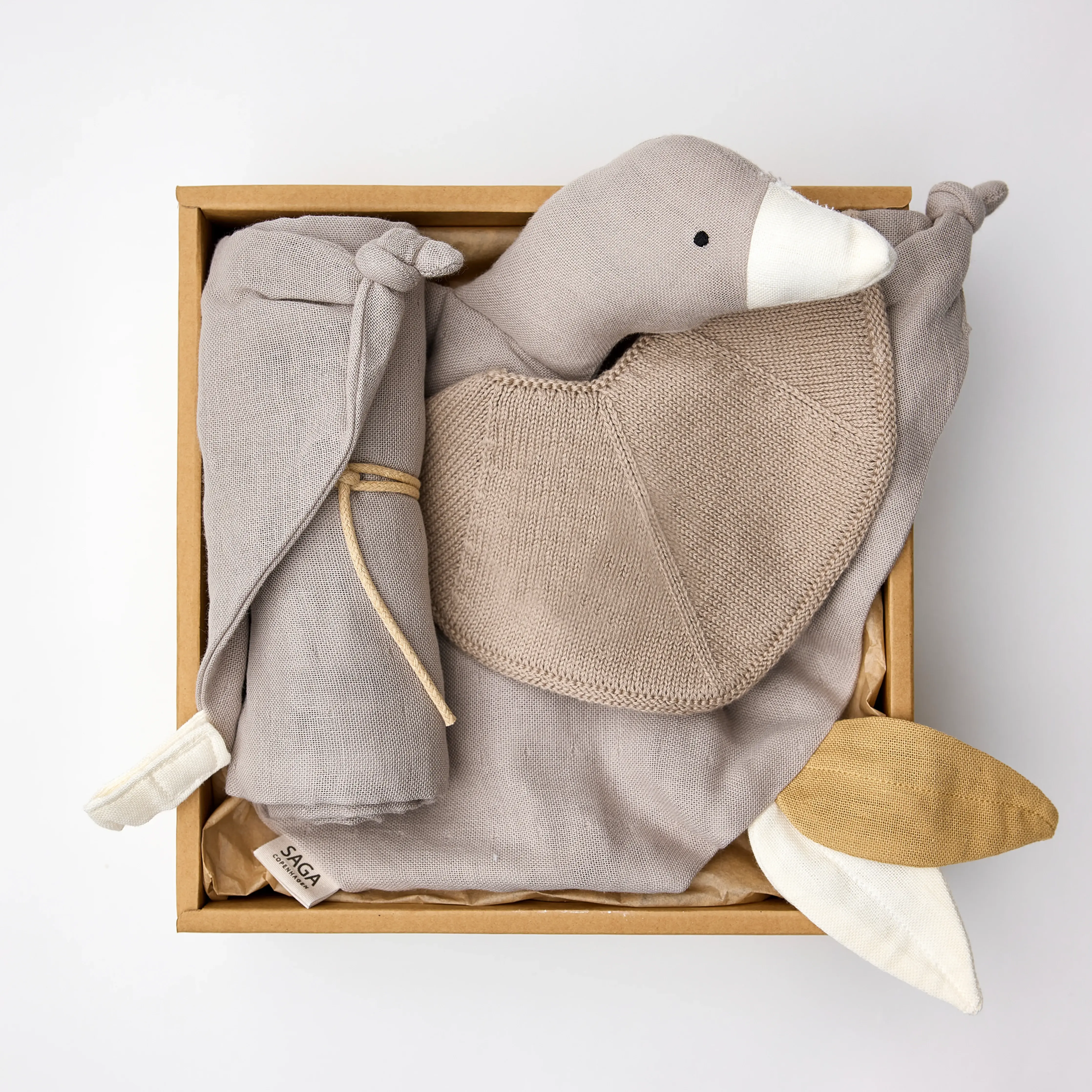 Cuddle up Gift Box -Dove
