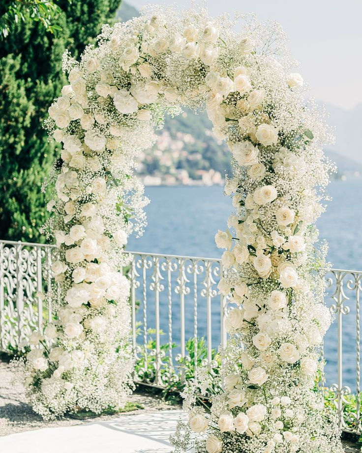AR11 - Gypsophila and White Rose Arch