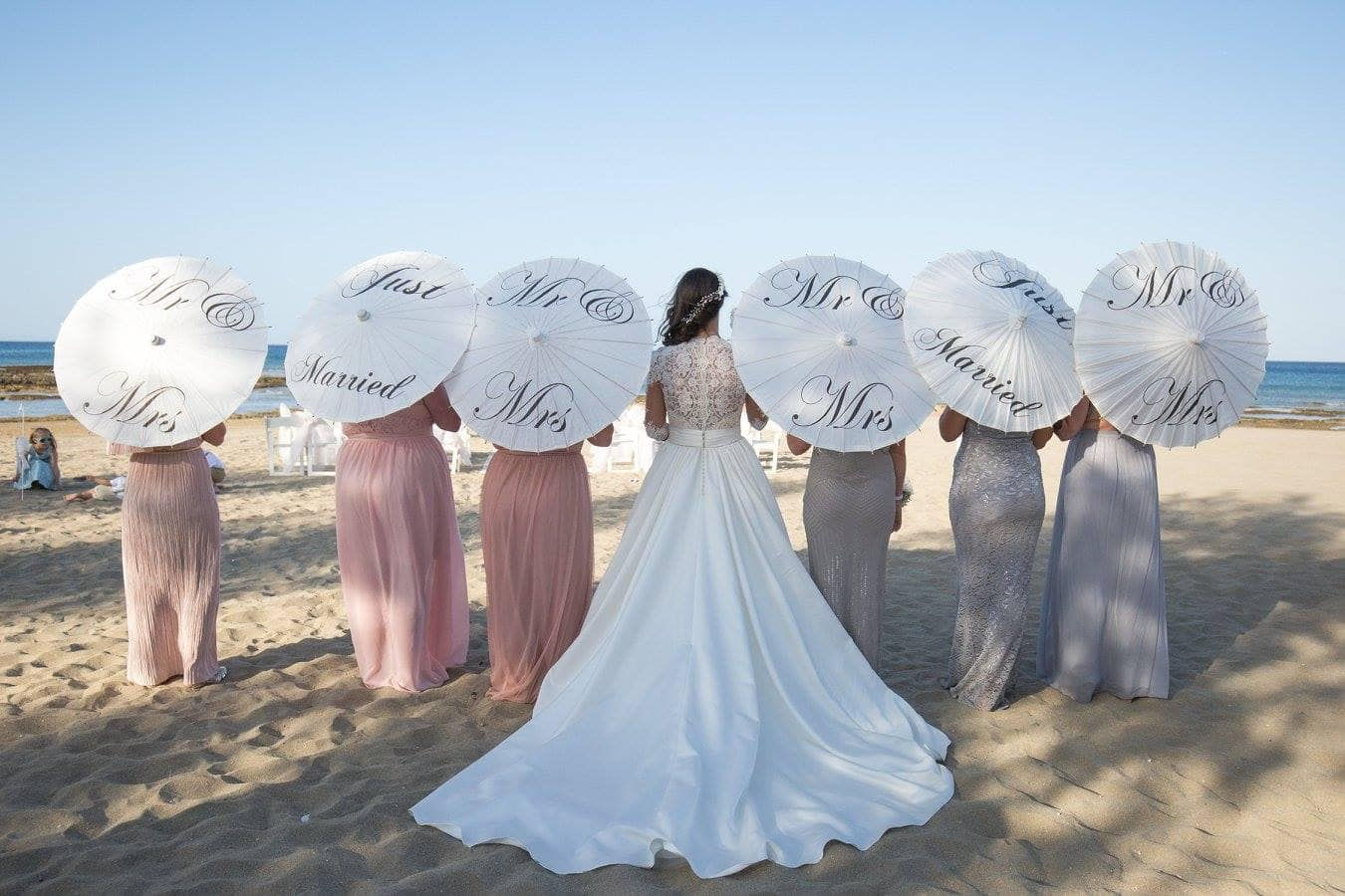 CD7 - Mr and Mrs/Just Married Parasols (6 parasols)