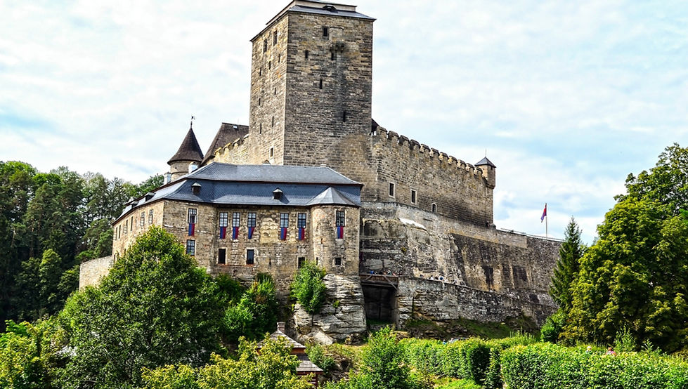 Kost a údolí Plakánek