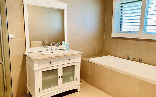 Luxury Accommodation - The Summit