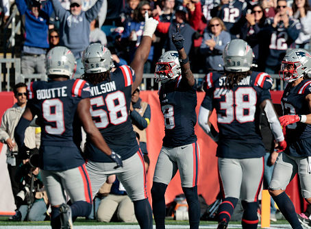 Patriots Extend to NFL Best Five-Game Winning Streak After Torching the Top-Ranked Browns Defense