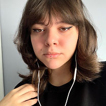 user(1).png