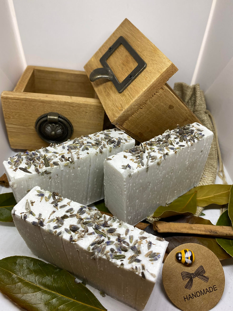 Thumbnail: Beautiful Lavender & Honey Bar with lavender buds