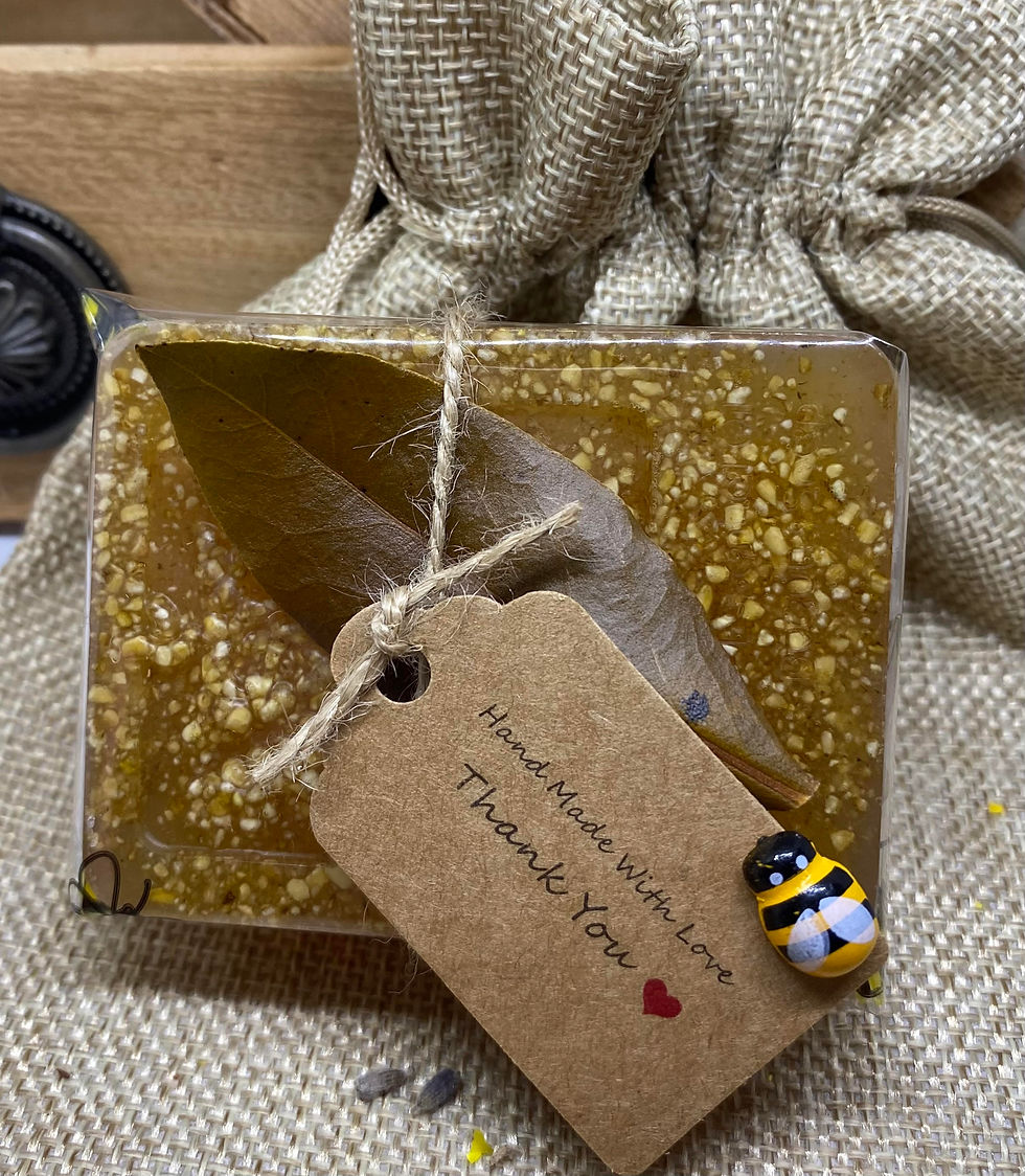 Thumbnail: Oatmeal & Honey Exfoliating Bar