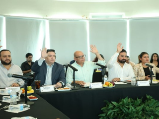 Cuauhtémoc Estrada destaca acuerdo plural para integrar la Mesa Directiva del tercer año legislativo