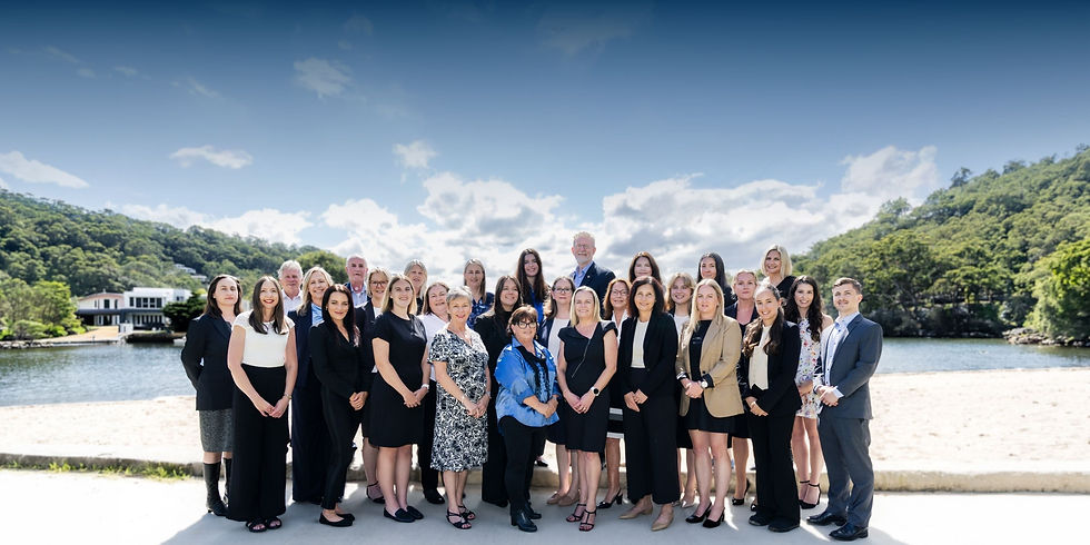 TeamPhoto2800x1400 c.jpg