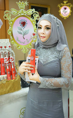 4992มีโลโก้