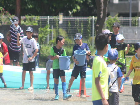 草取り&掃除からの水遊び大会!