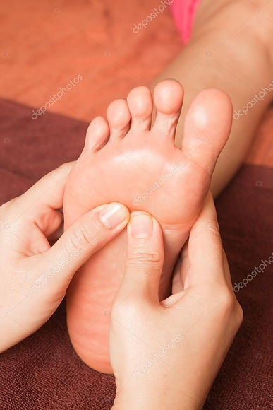 depositphotos_32061971-stock-photo-reflexology-foot-massage-spa-foot.jpg