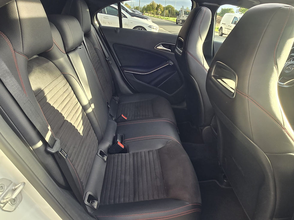Thumbnail: Mercedes Benz A220  - 4Matic Pano, Leder 