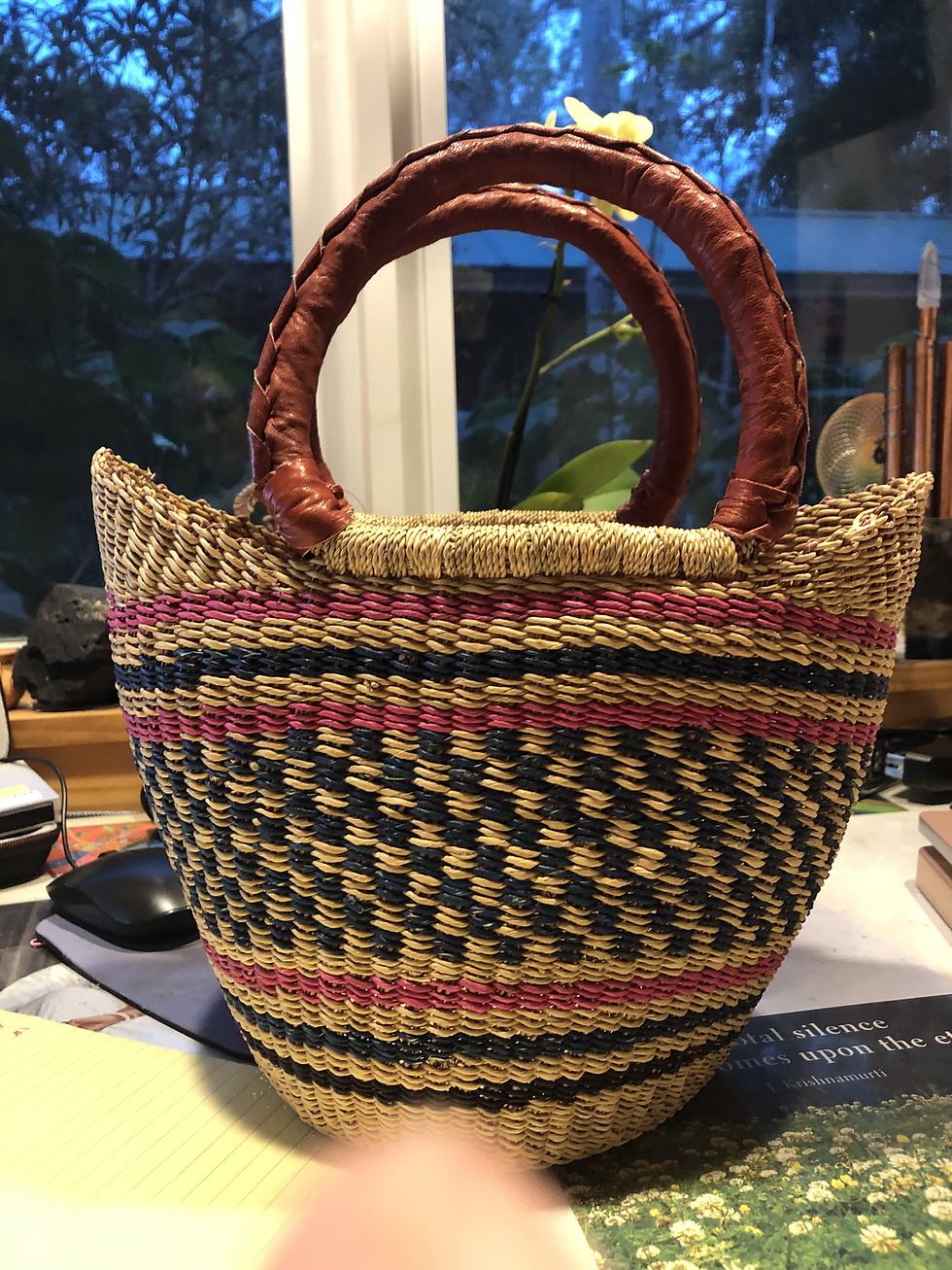 Thumbnail: Small oval Bolga tote-Afrika, colors