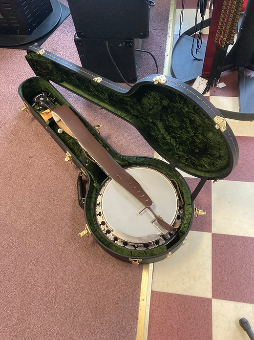 Used Deering Boston Banjo Conncert Music World