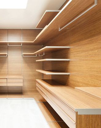 Spogliatoio in legno