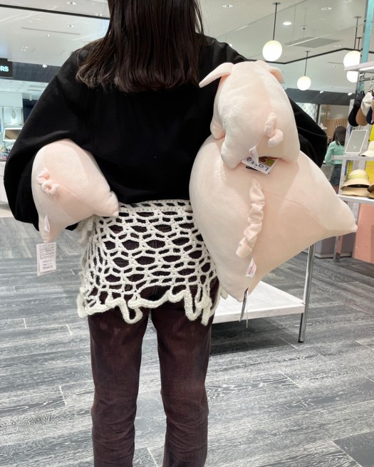 バムセ ロッタちゃん ポシェット ポーチ トイぬいぐるみ紹介】あの伝説の”こぶたのぬいぐるみ”が復活です！今週