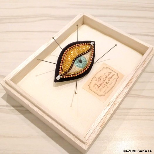 追加入荷】坂田あづみ ハンドメイド 刺繍ブローチ (from ラムフロム