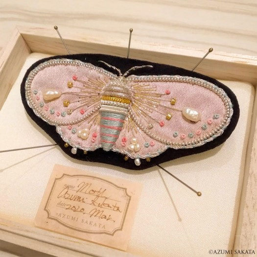 【New!】坂田あづみ ハンドメイド 刺繍ブローチ