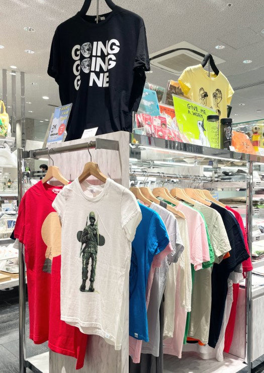 2K by GINGHAM Tシャツ