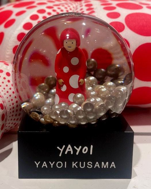 【実店舗販売商品】草間彌生 スノードーム（スノーグローブ）[ YAYOI ]