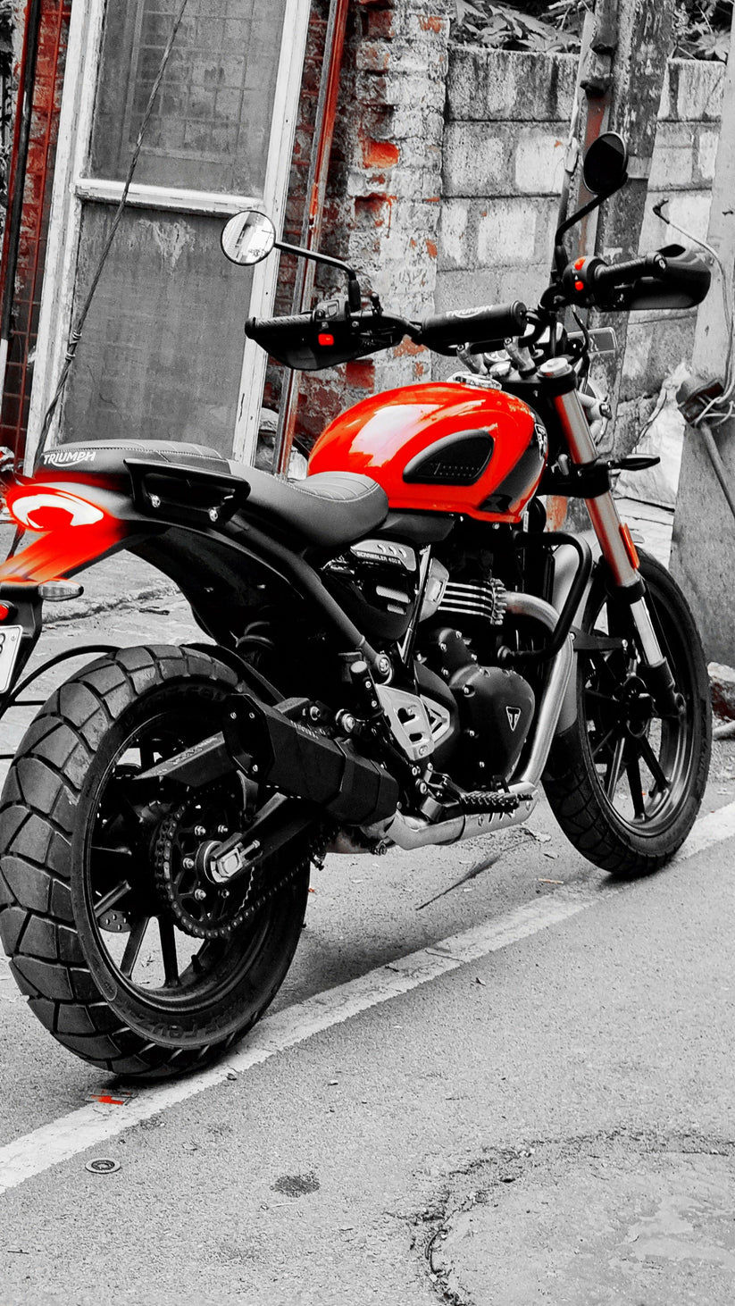 Thumbnail: Rogue V2 Black Triumph 400 Speed / Scrambler 400