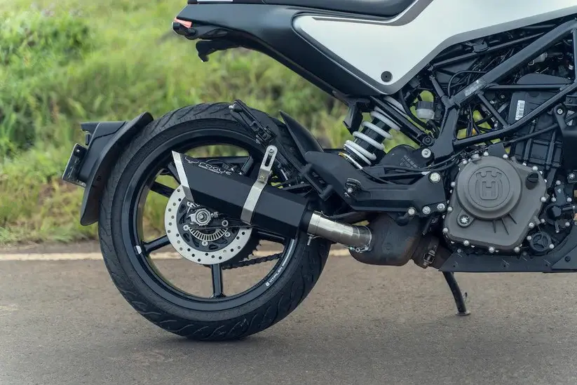 Thumbnail: Rogue V1 Husqvarna (Black) Svartpilen / Vitpilen