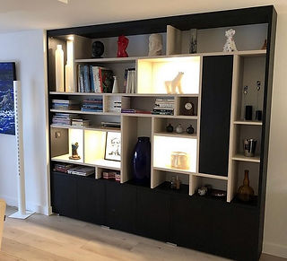 meuble bibliotheque avec niches eclairees