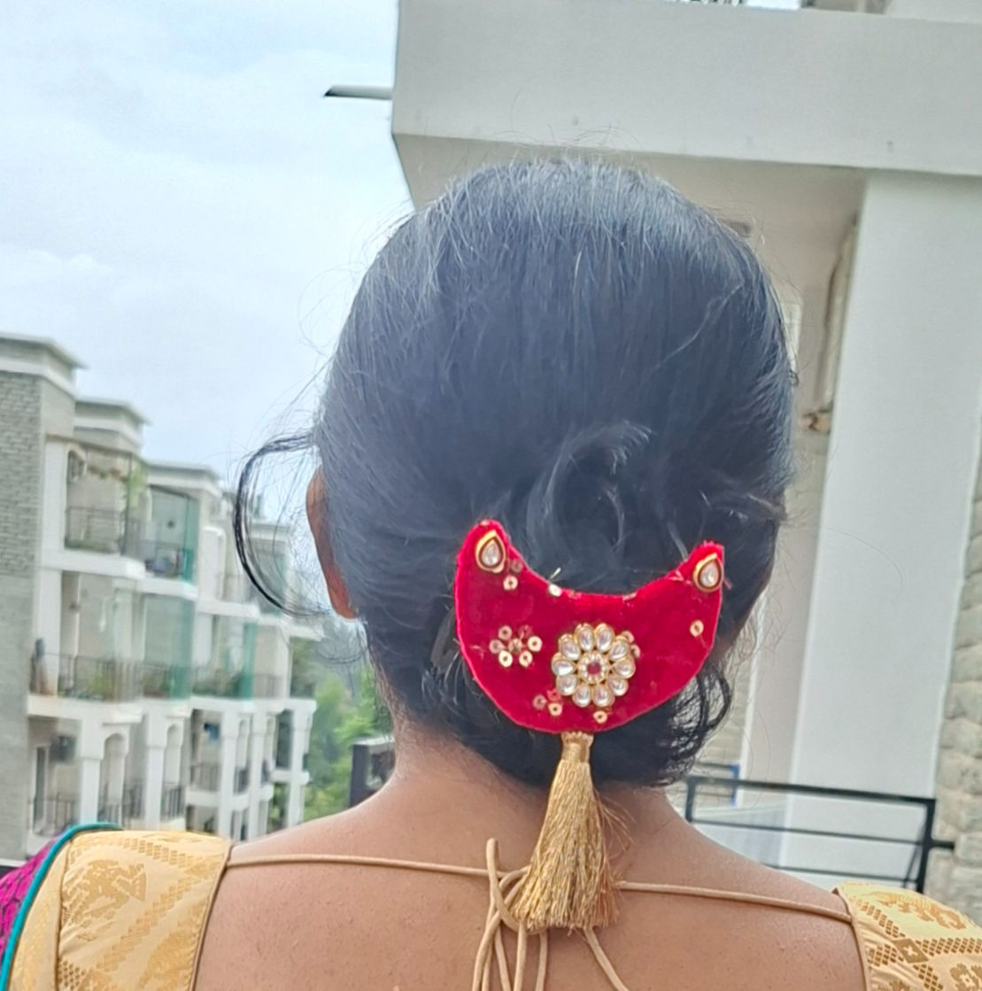 Sadaabahaar Laalima Moon Clip