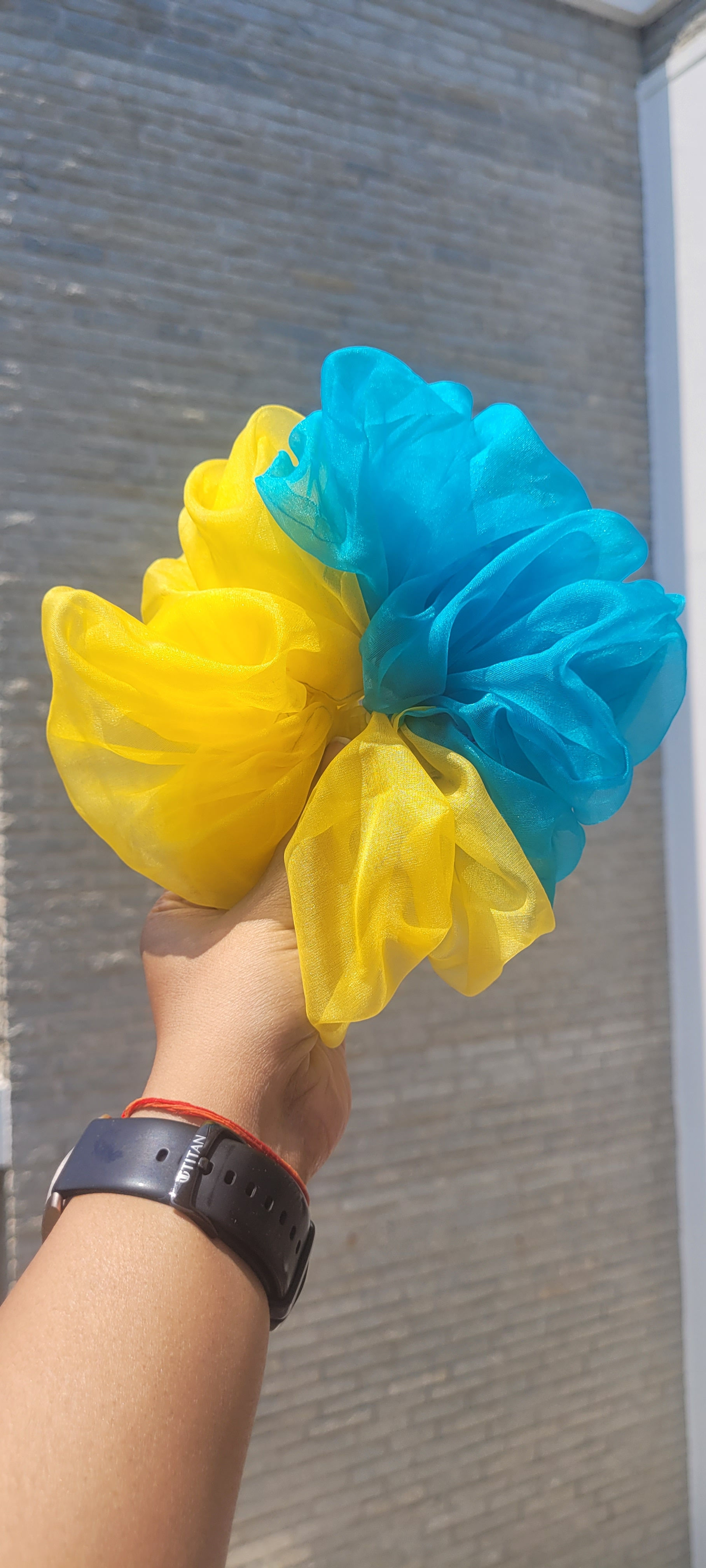 XXL Cloud Scrunchy Dreamy Yellow