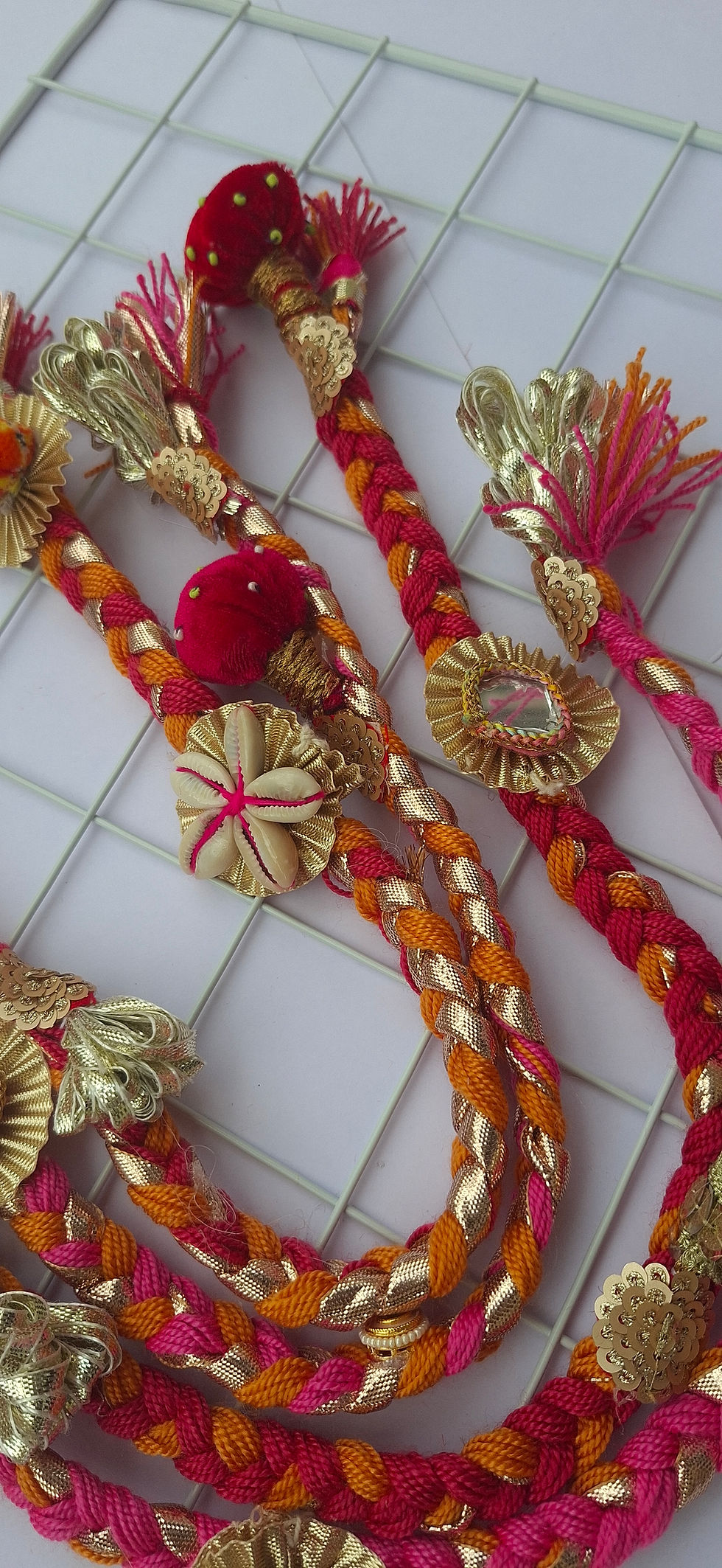 Thumbnail: Rangila Saaj Hairtie/Parandi