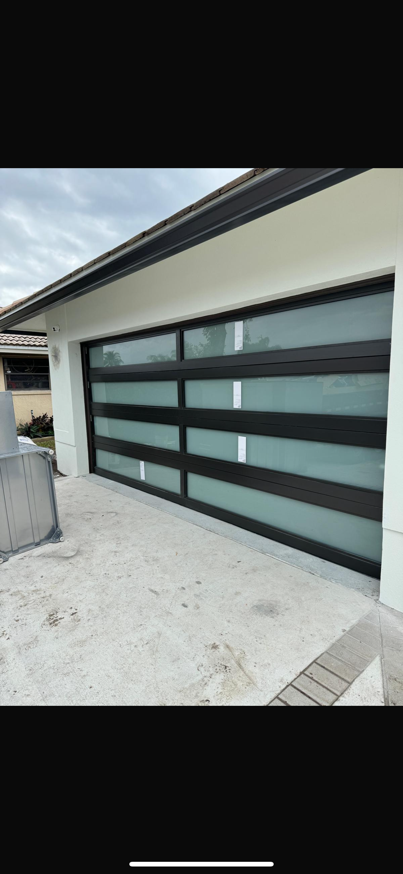 ECO 870/875 Impact glass Garage Doors