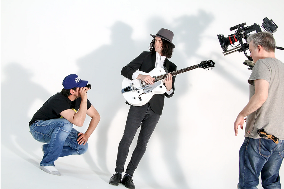 music-video-behind-the-scenes-with-director-and-singer-and-dop