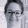 Profilbild_Simone_933x800-1-e1736933449933.jpg