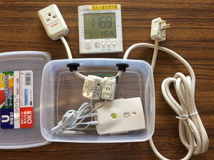 床下吹きだしエアコン用電力モニター用の測定BOX製作してみました。