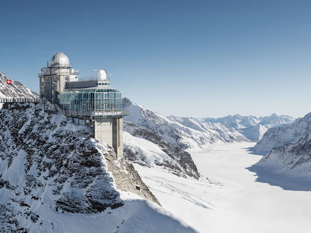 Join APECS Switzerland at 3463 m!