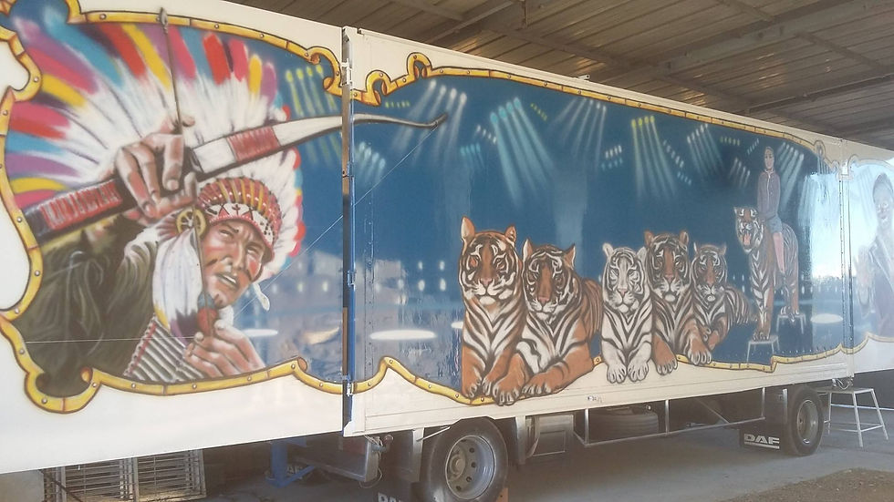 PEINTURE CIRQUE 1.jpg