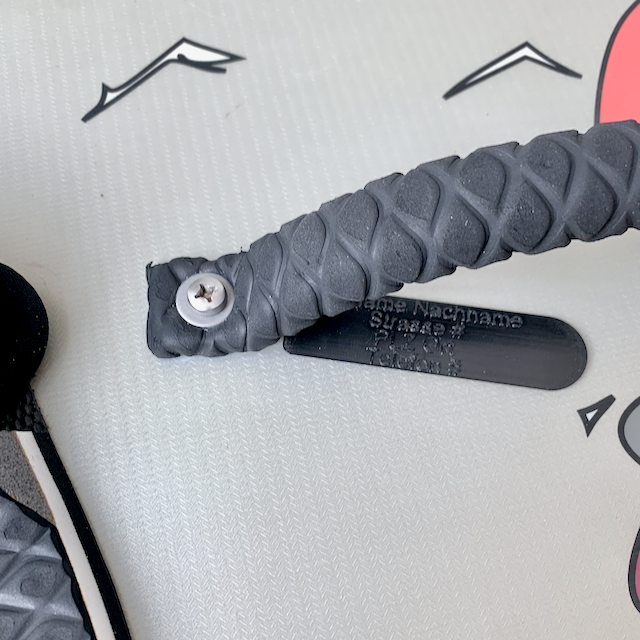 Namensschild Flex montiert an kite board