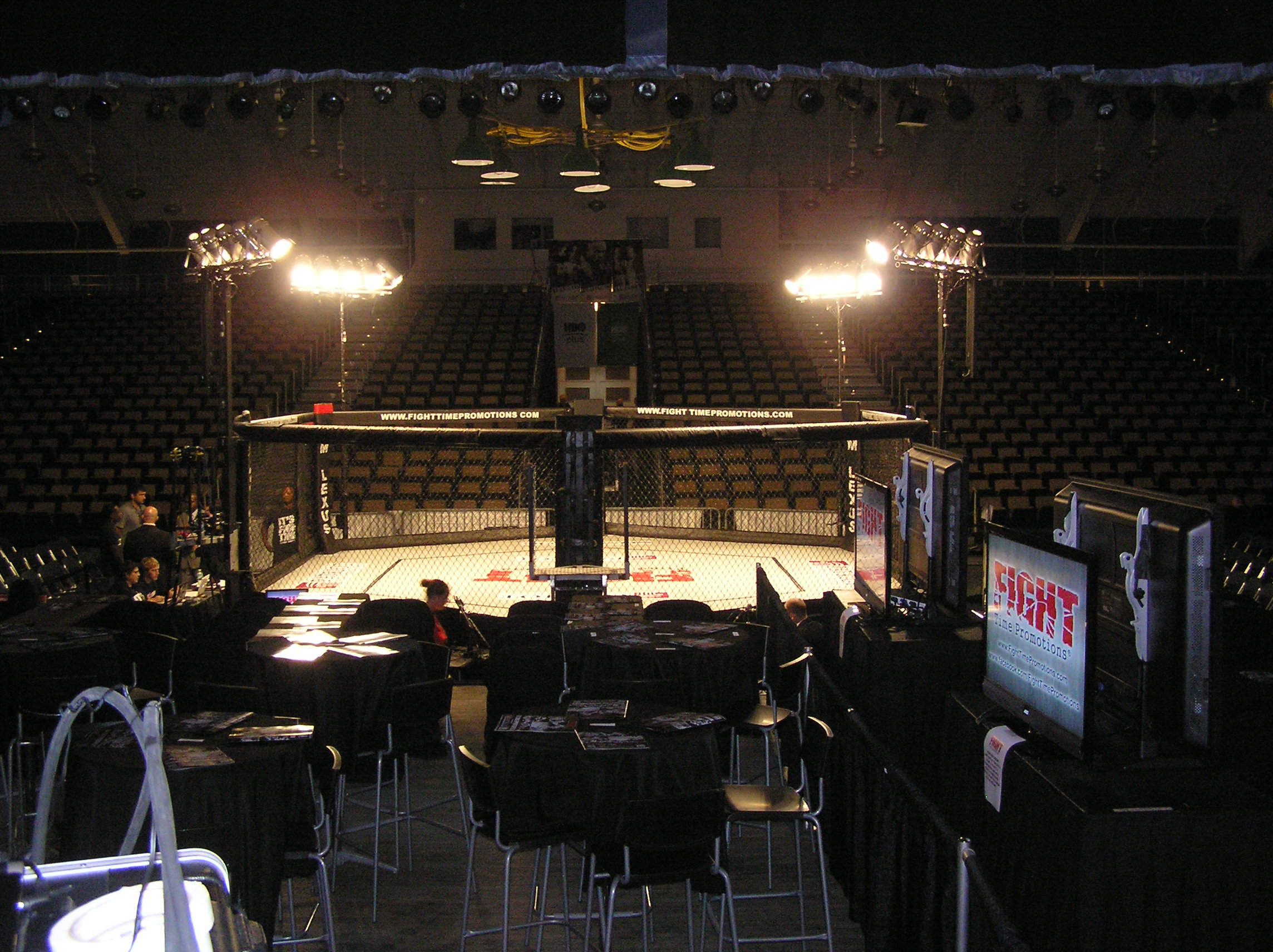 Hexagon MMA Cage | United States | Rings and Cages