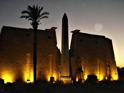 Crucero por el Nilo(I): La antigua Tebas con su necrópolis(Unesco), el Nilo y Templo de Edfu.