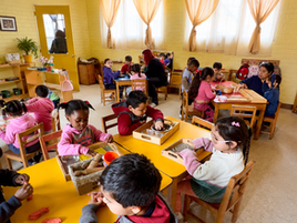 El ambiente preparado Montessori: qué debe tener, cómo organizarlo y por qué importa