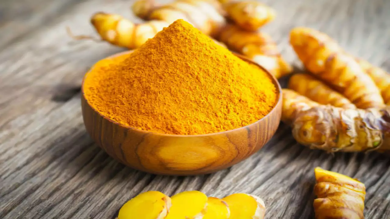 tumeric powder.webp