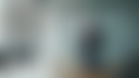 Autoridade orgânica no posicionamento digital comparada ao tráfego pago e construção de marcas memoráveis.