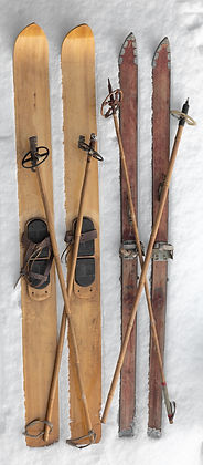 hunting-wooden-skis-snow.jpg