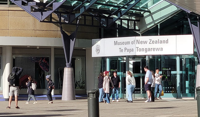 New Zealanders visit Te Papa Tingarewa in Wellington. New Zealand has been experiencing brain drain in recent years. Photo by Mar-Vic Cagurangan/Pacific Island Times