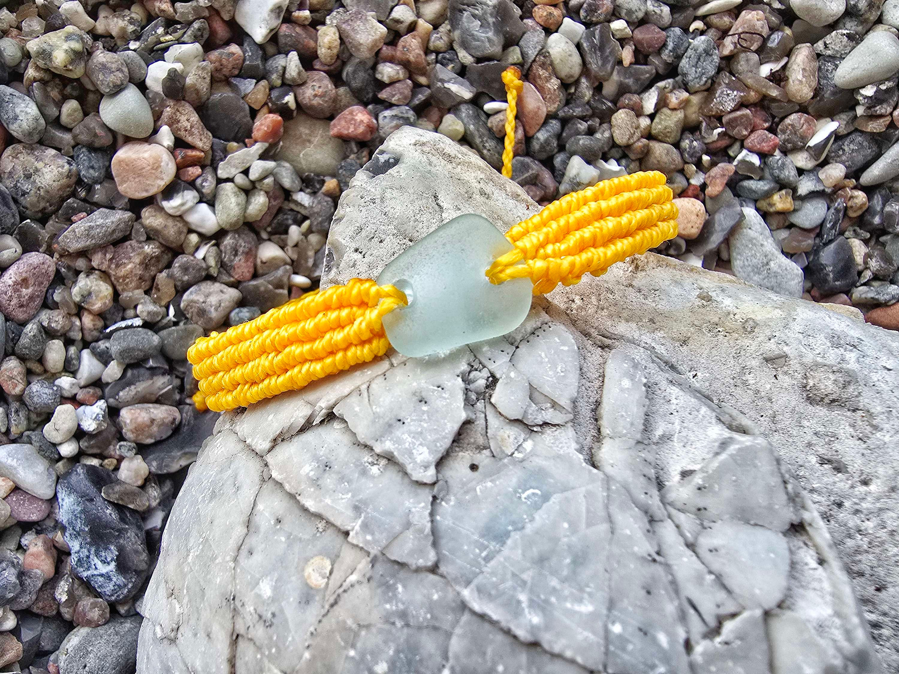 Makrameearmband Seeglas Mango